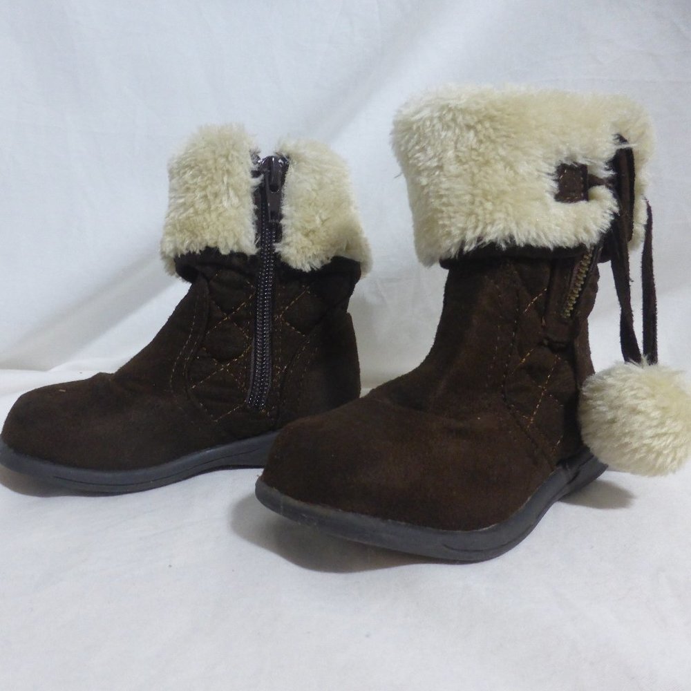 BEKKI, 6 months, all man made material, furry top boots, zip side, pop pom side